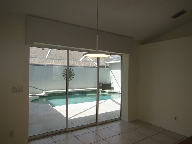 Building Photo - 198 Venice Palms Blvd