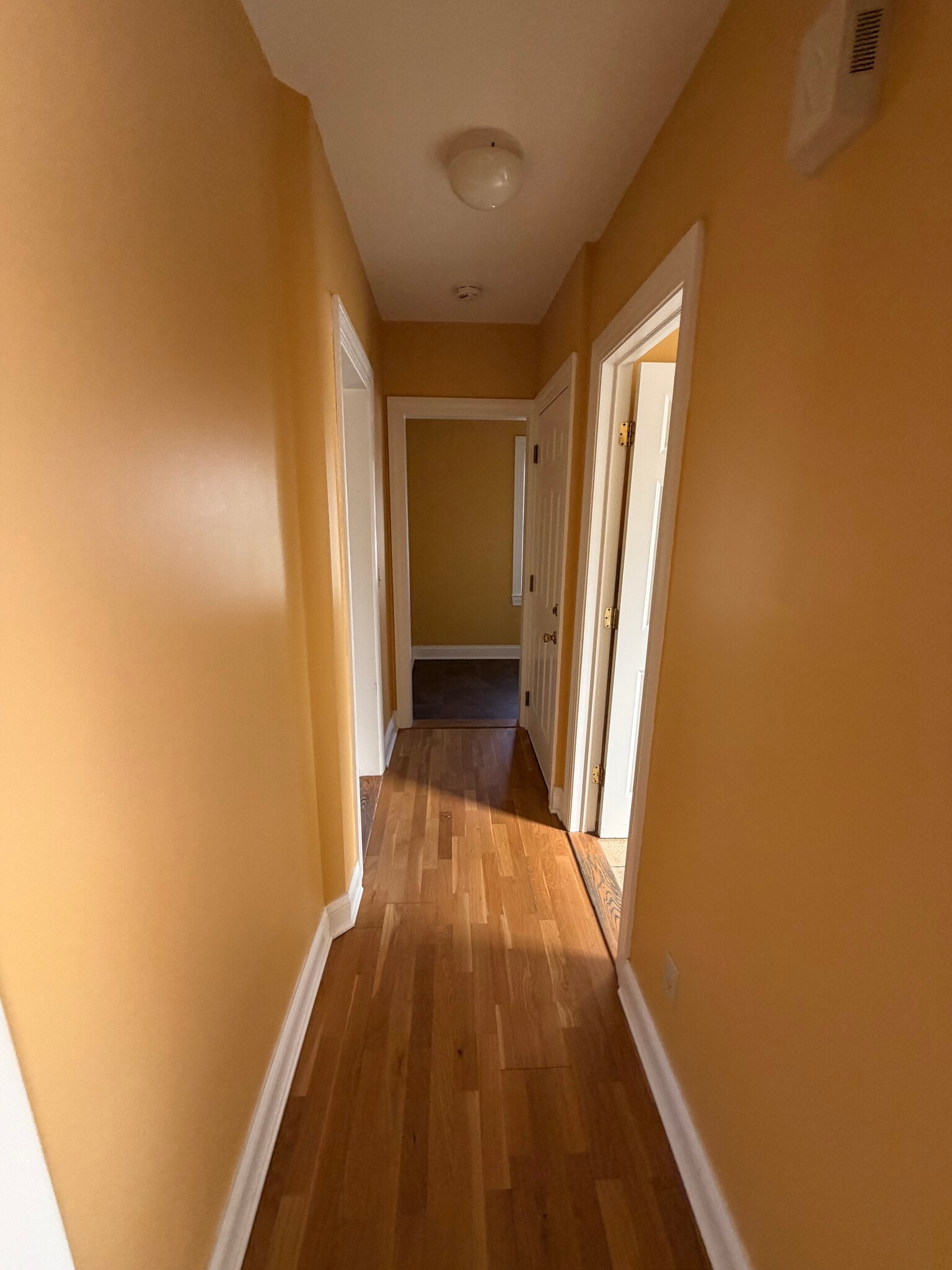 Building Photo - 252 Villa Ave