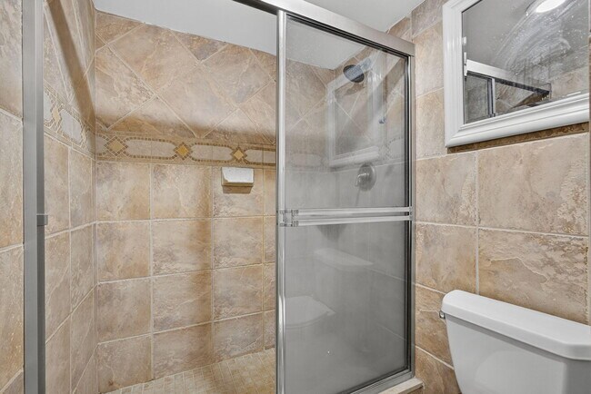 Building Photo - 1590 Forest Lakes Cir