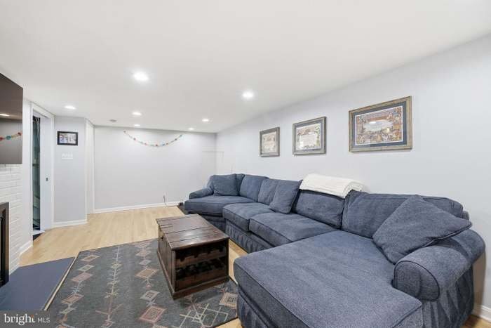 Building Photo - 9220 Forest Haven Dr