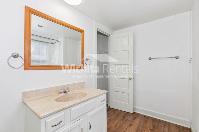 Building Photo - 1 bedroom home