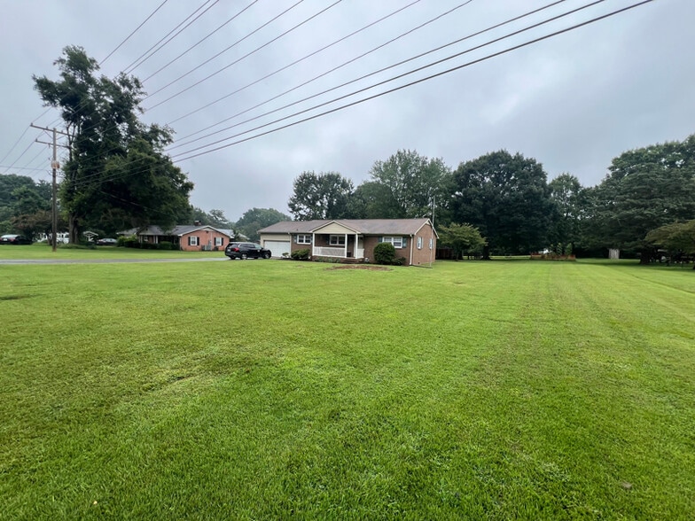 Building Photo - 1321 Glenwood Rd