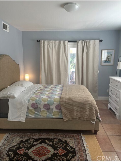 Building Photo - 2367 Elden Ave