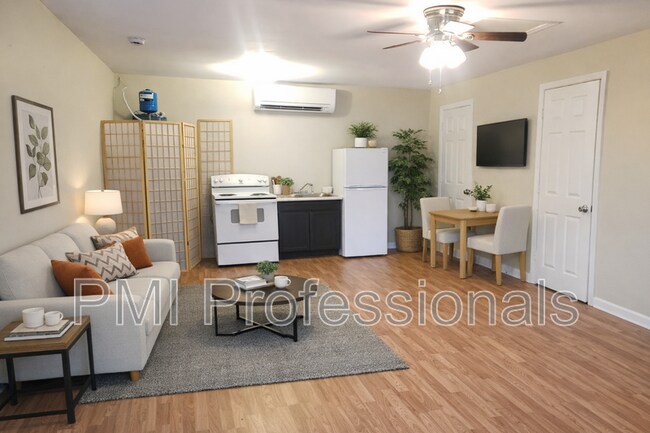 Building Photo - 528 Judd Dr