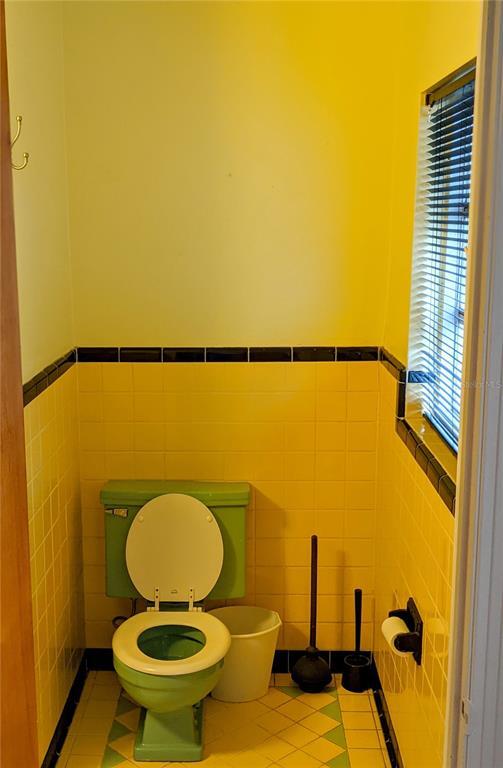 Building Photo - 1310 W Woodlawn Ave