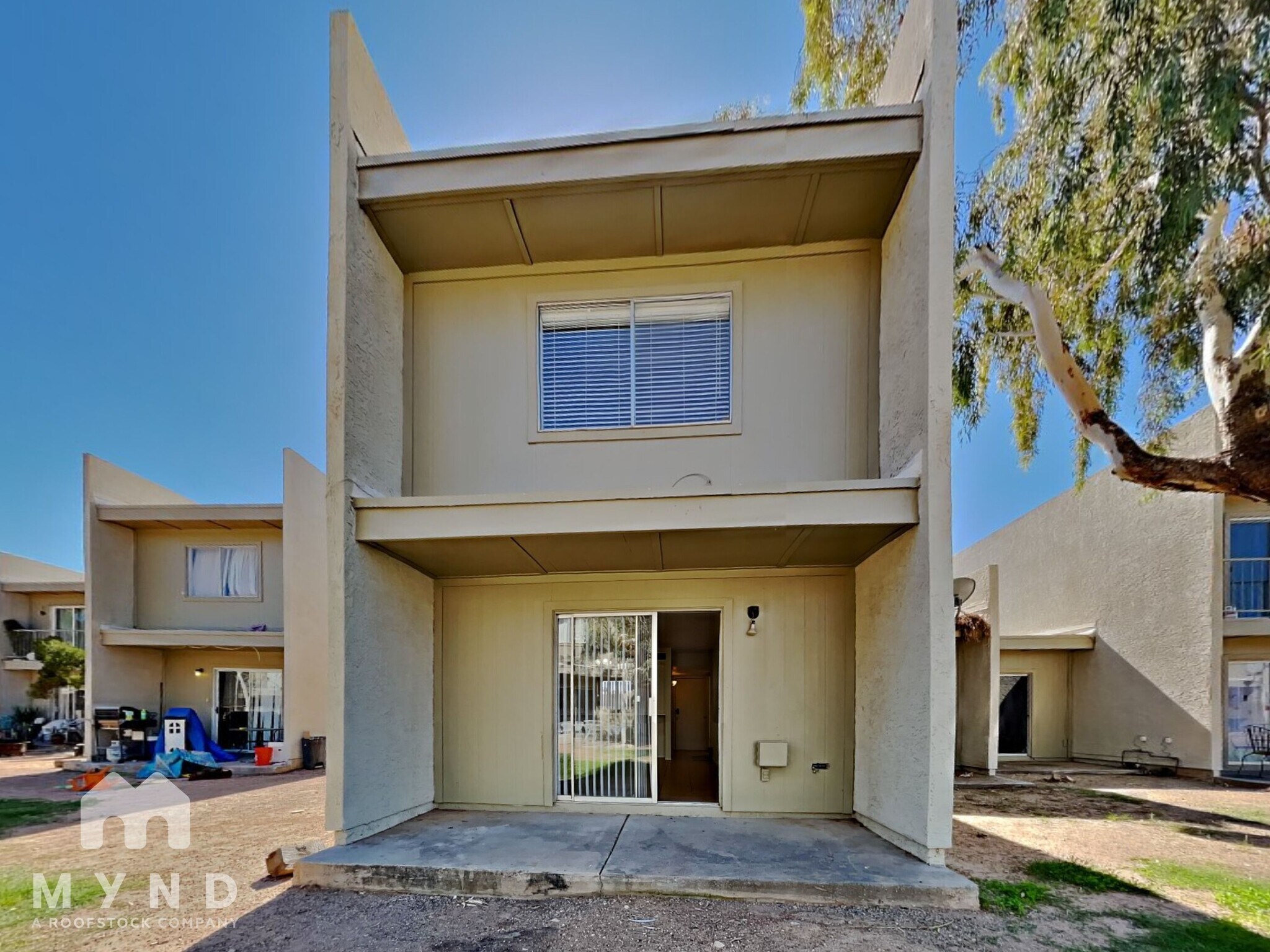 Building Photo - 2828 E Tierra Buena Ln