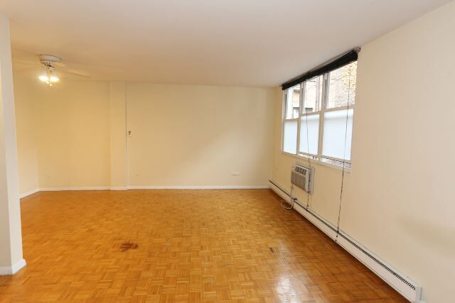 Building Photo - 1329. N Dearborn