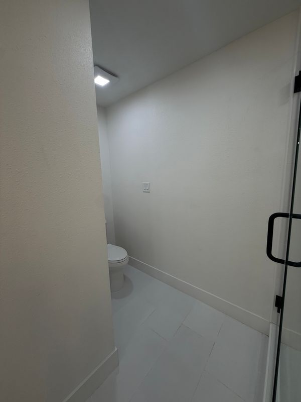 Building Photo - 251 Asta Ct