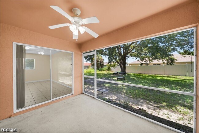 Building Photo - 3738 Santa Barbara Blvd