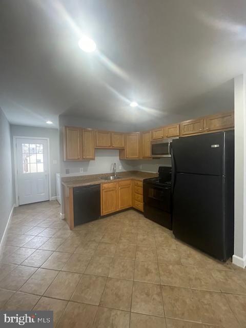 Building Photo - 604 Green Tree Ln