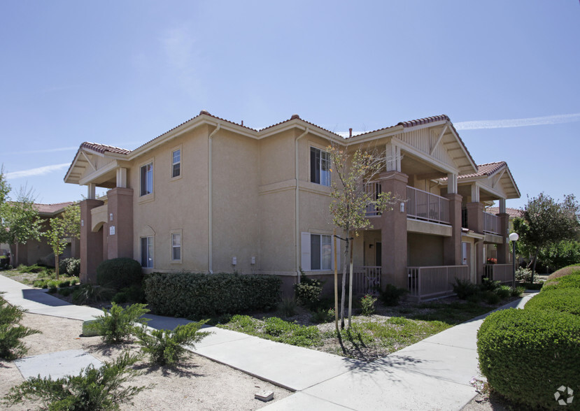 rancho-village-apartments-in-palmdale-ca-apartments