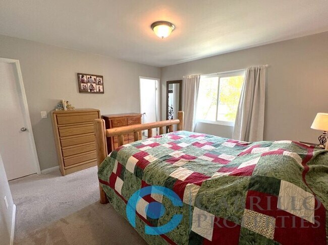 Building Photo - 2419 Fieldlane Pl