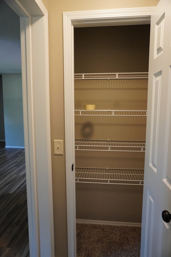 Building Photo - 37 Ems D22A Ln