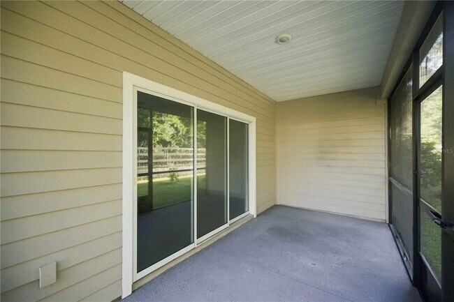 Building Photo - 3492 NE 38th Ln