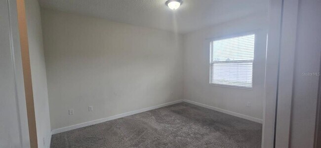 Building Photo - 212 Bergamot Lp