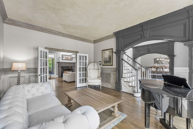 Building Photo - Princeton Hills Fully Furnished