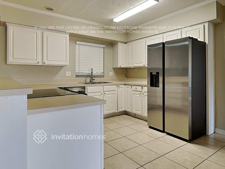 Building Photo - 205 Donatello Dr