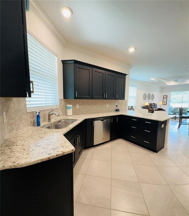 Building Photo - 9935 SW 98th Ln