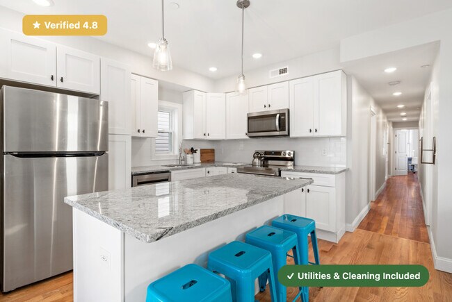 Building Photo - Furnished Bedroom with Private Bath in East Boston