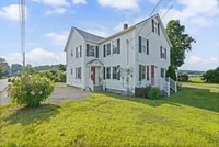 Building Photo - Single-Family Living in Killingly