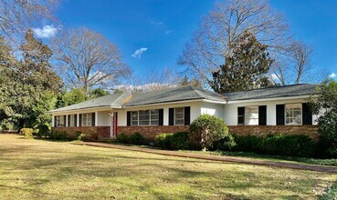 Building Photo - Mid-century ranch on half acre lot in beau...