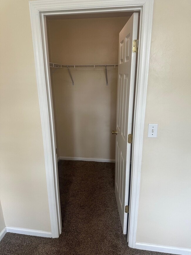 Building Photo - 1350 Castelnau Ct