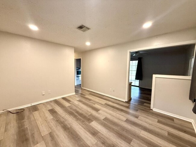 Building Photo - 2843 Kaylin Dr