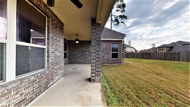 Building Photo - 16807 Chapman Lake Ct