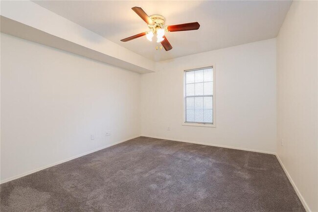 Building Photo - 208 Natchez Trace