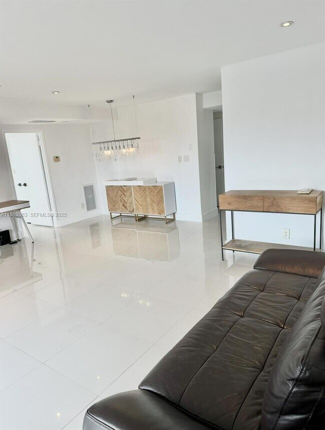 Building Photo - 8400 Byron Ave