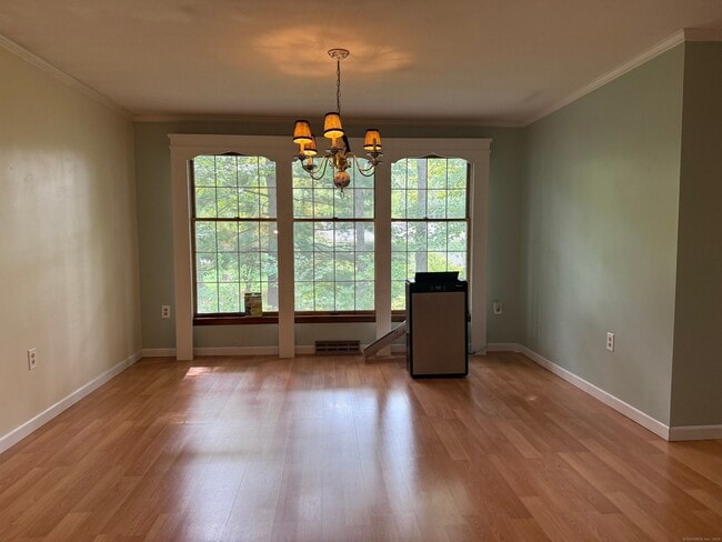 Building Photo - 56 Wedgewood Dr