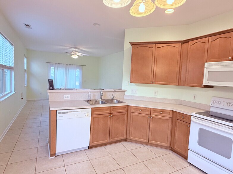 Building Photo - 9496 Night Harbor Dr