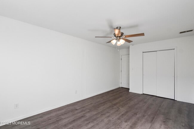 Building Photo - 32 Dakota Ave