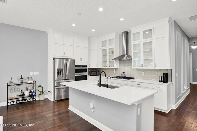 Building Photo - 176 Settler's Landing Dr