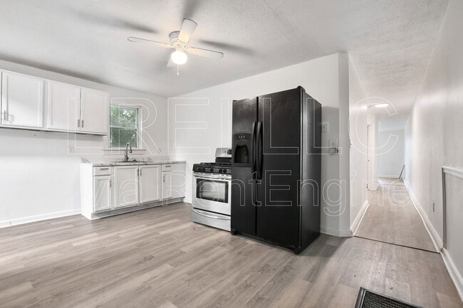 Building Photo - 1528 S 9th St