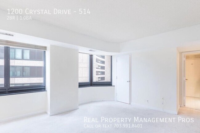 Building Photo - 1200 Crystal Dr