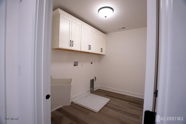 Building Photo - 85 Mustang Dr