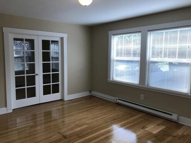 Building Photo - 1 bedroom in Seattle WA 98102