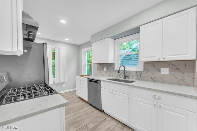 Building Photo - 3528 Meadowbrook Blvd