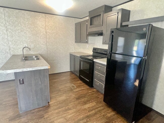 Building Photo - 508 Blakley Dr