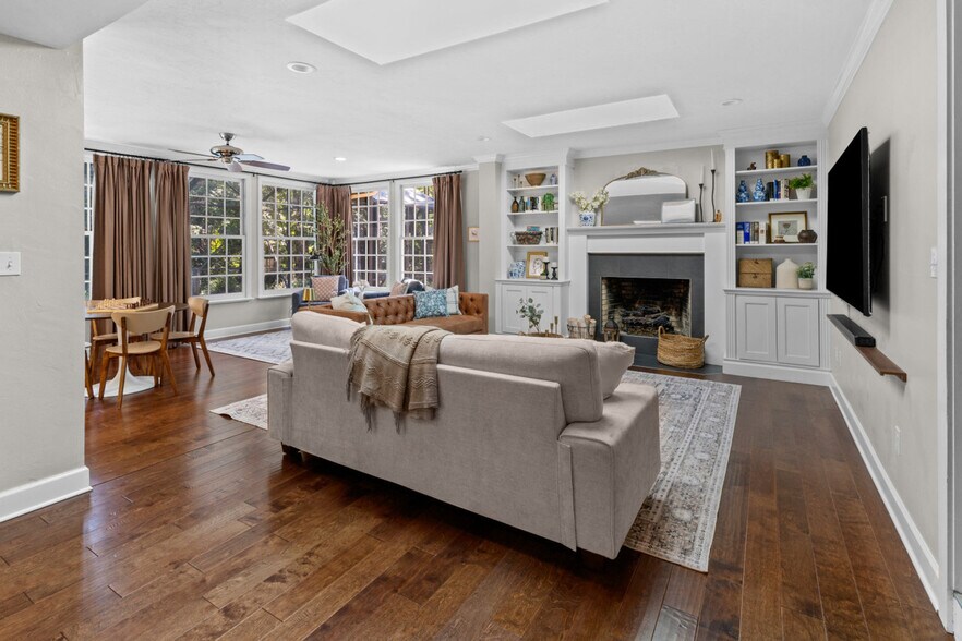 Building Photo - 11011 NW 12th Pl