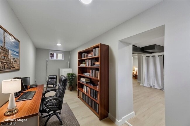 Building Photo - 143 Johnston Ave