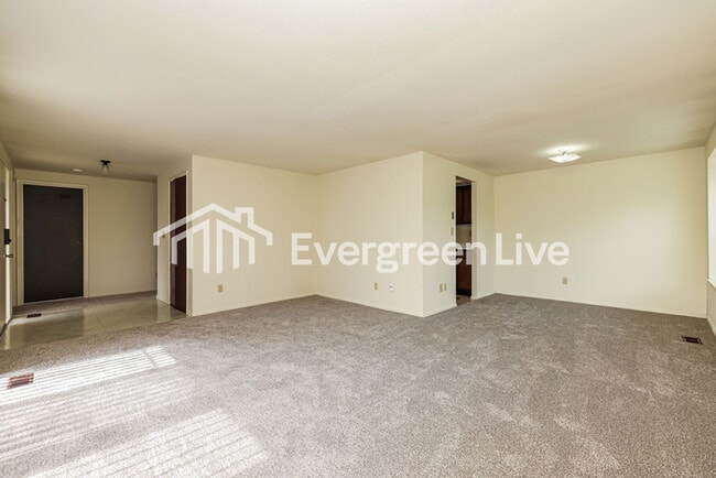 Building Photo - 5664 Troy Villa Blvd