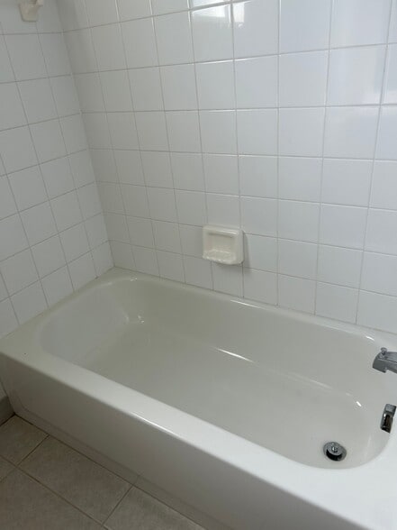Building Photo - 637 Tangelo Cir SW