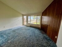 Building Photo - Edgewood Triplex