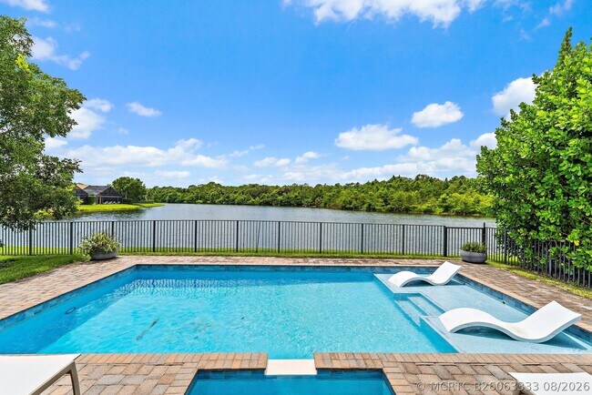 Building Photo - 518 Carrara Ct
