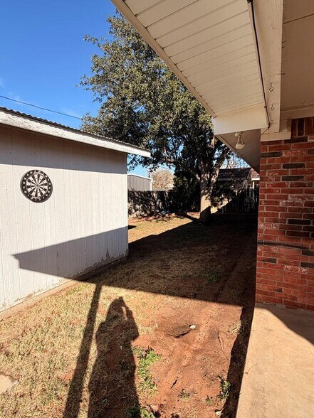 Building Photo - 1617 E 49th St