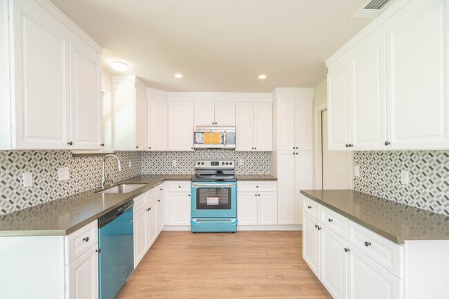 Building Photo - 408 Bellmar Ln