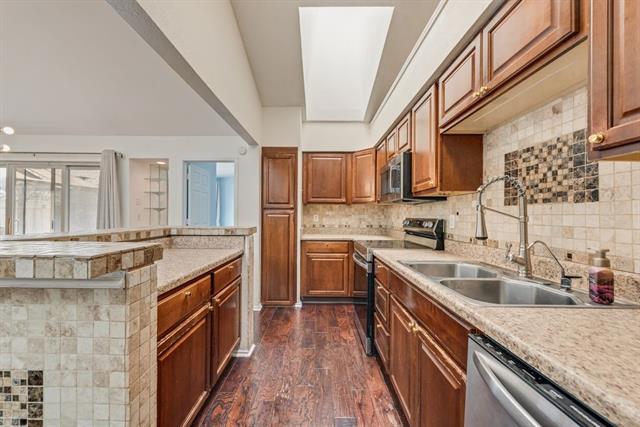 Building Photo - 2705 Keller Springs Ct