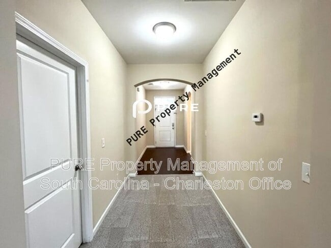 Building Photo - 2901 Penobscot Dr